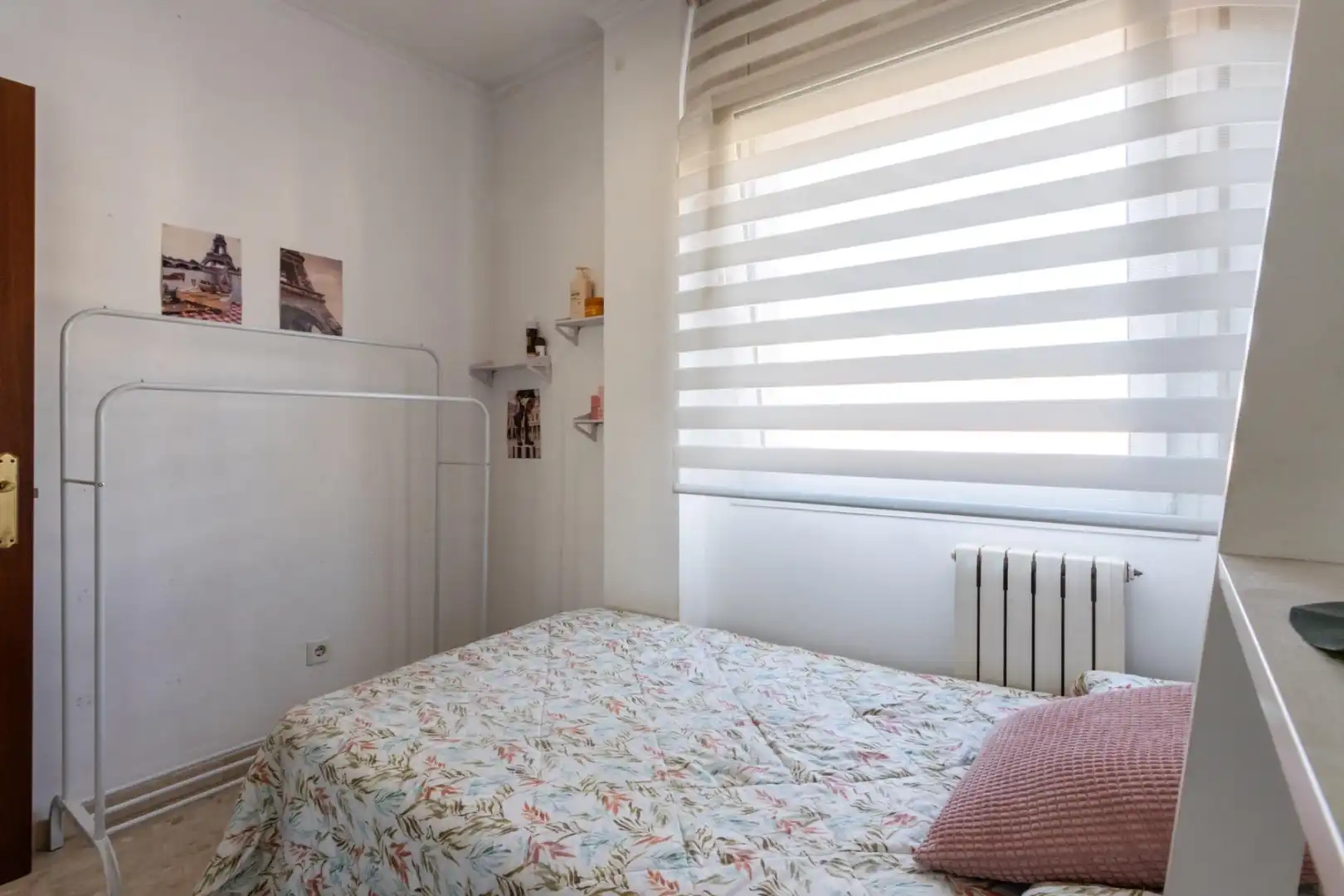 Habitación de Piso en venta en Sabadell con Aire acondicionado, Calefacción y Trastero