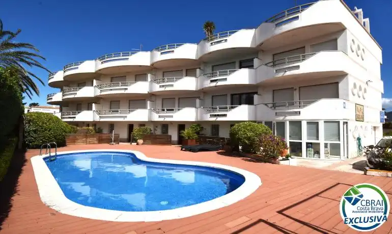 Casa con terraza en venta en Carrer Salins 1 Línea