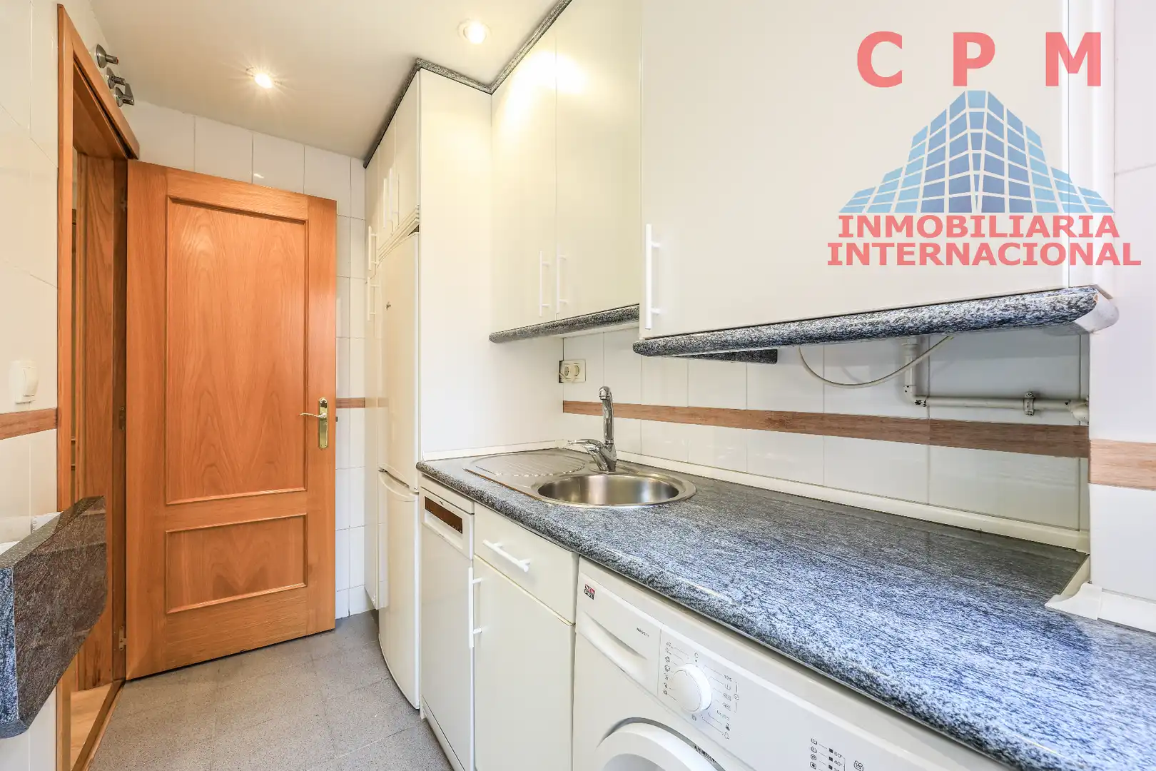 Cocina de Ático de alquiler en Madrid con Aire acondicionado, Calefacción y Parquet