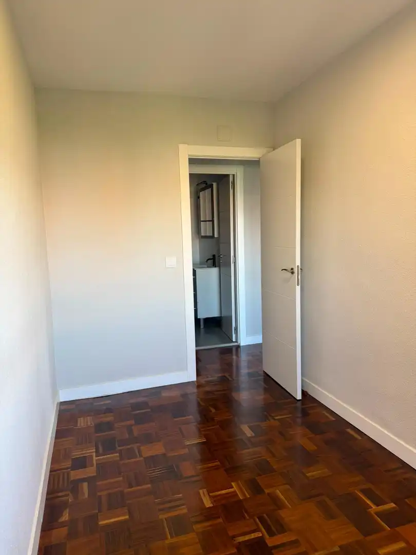 Piso de alquiler en Madrid con Calefacción, Parquet y Terraza