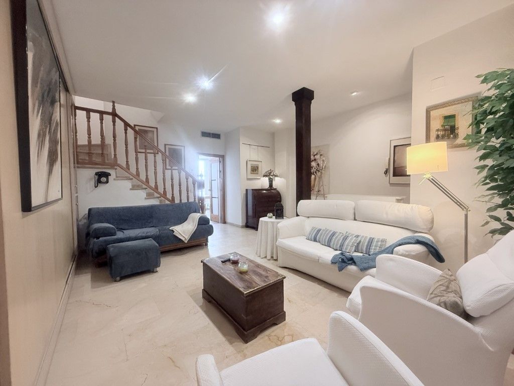 Sala d'estar de Casa o xalet de lloguer en  Córdoba Capital amb Moblat