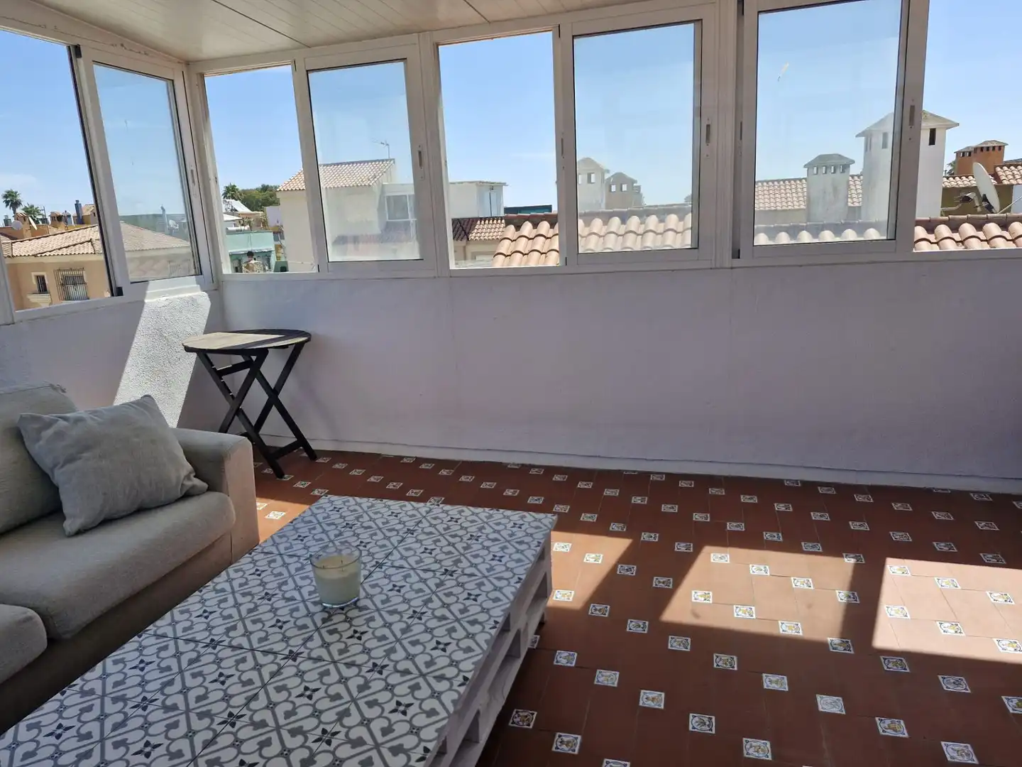 Terrassa de Casa adosada en venda en La Línea de la Concepción amb Terrassa