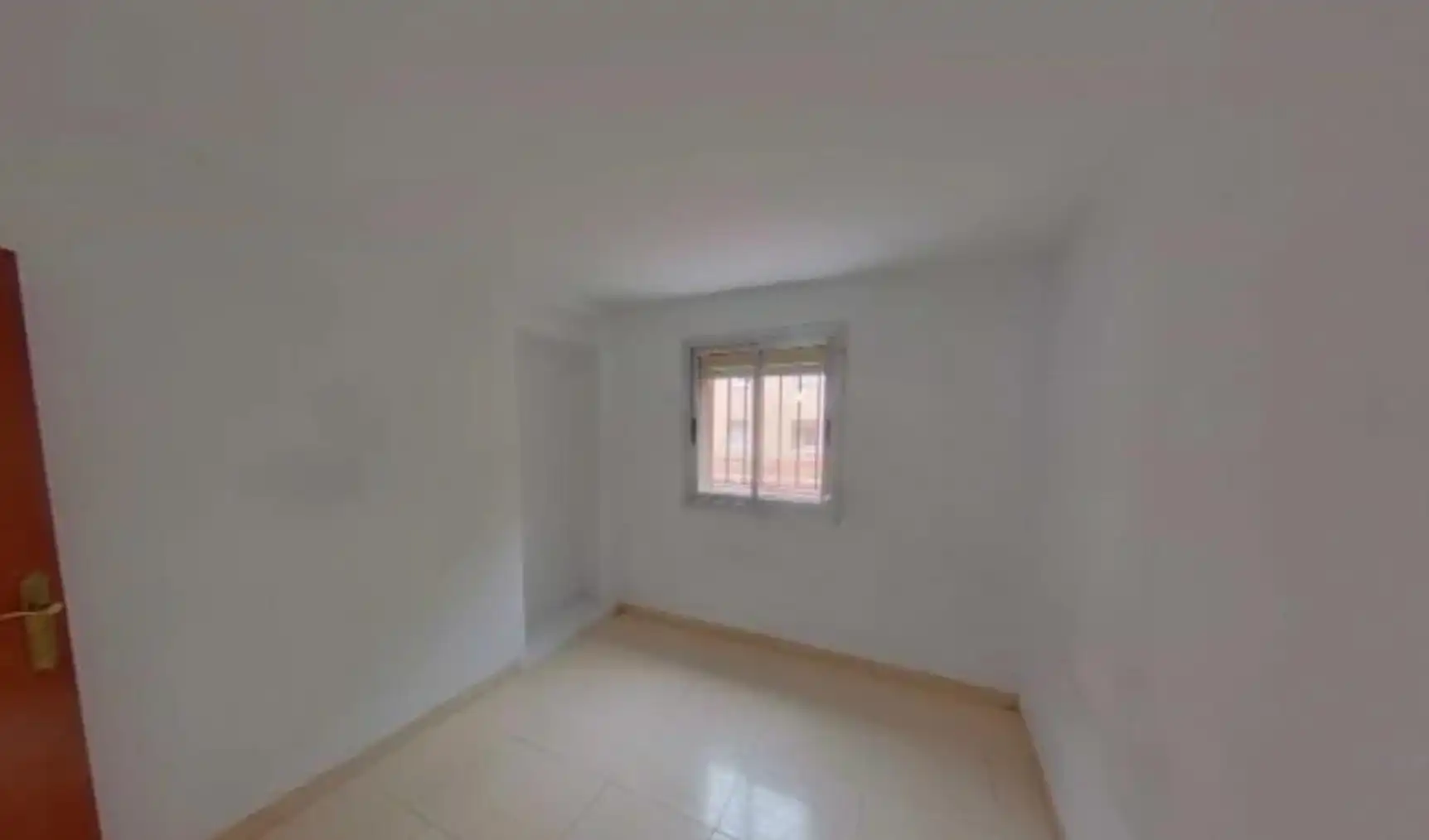 Bedroom of Apartments for sale in Terrassa