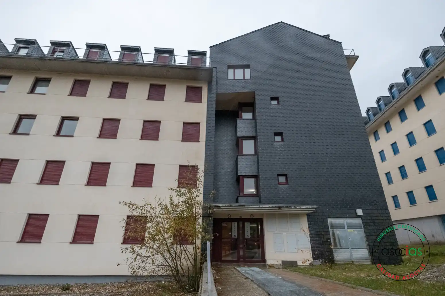 Vista exterior de Piso en venta en Puebla de Lillo con Calefacción y Trastero