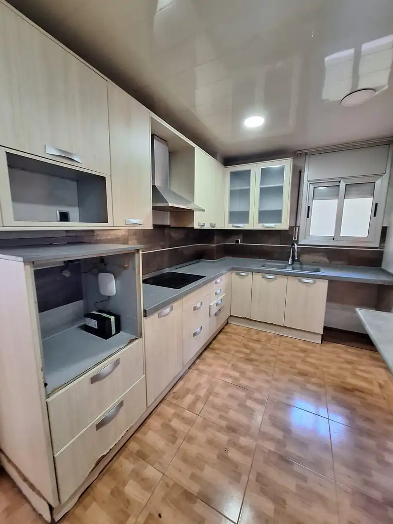 Kitchen of Flat for sale in Font Pudenta