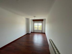 Dormitori de Dúplex en venda en Neda amb Calefacció, Parquet i Terrassa