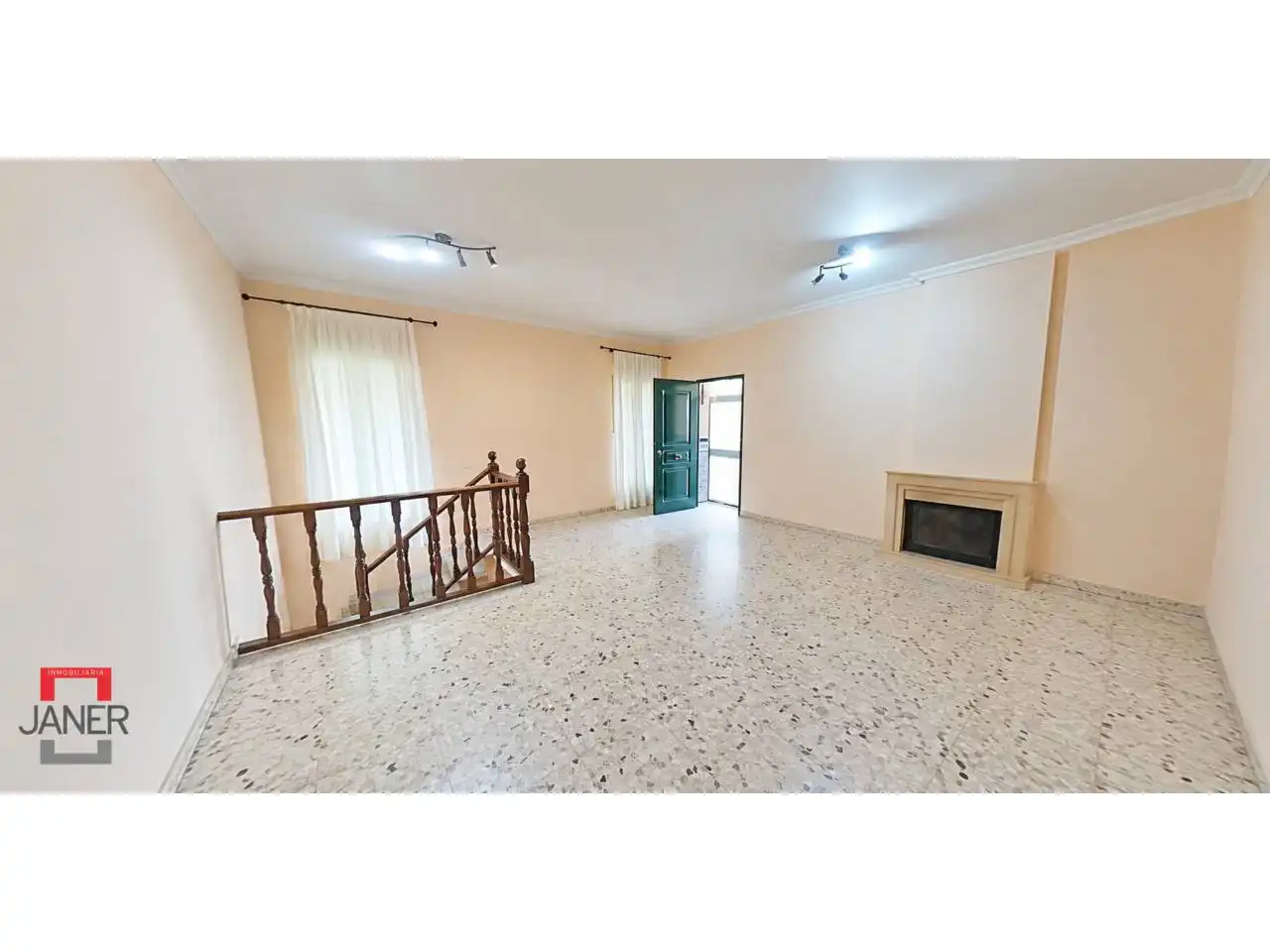 Living room of Houses for sale in Tomares  with Air Conditioner, Private garden and Terrace