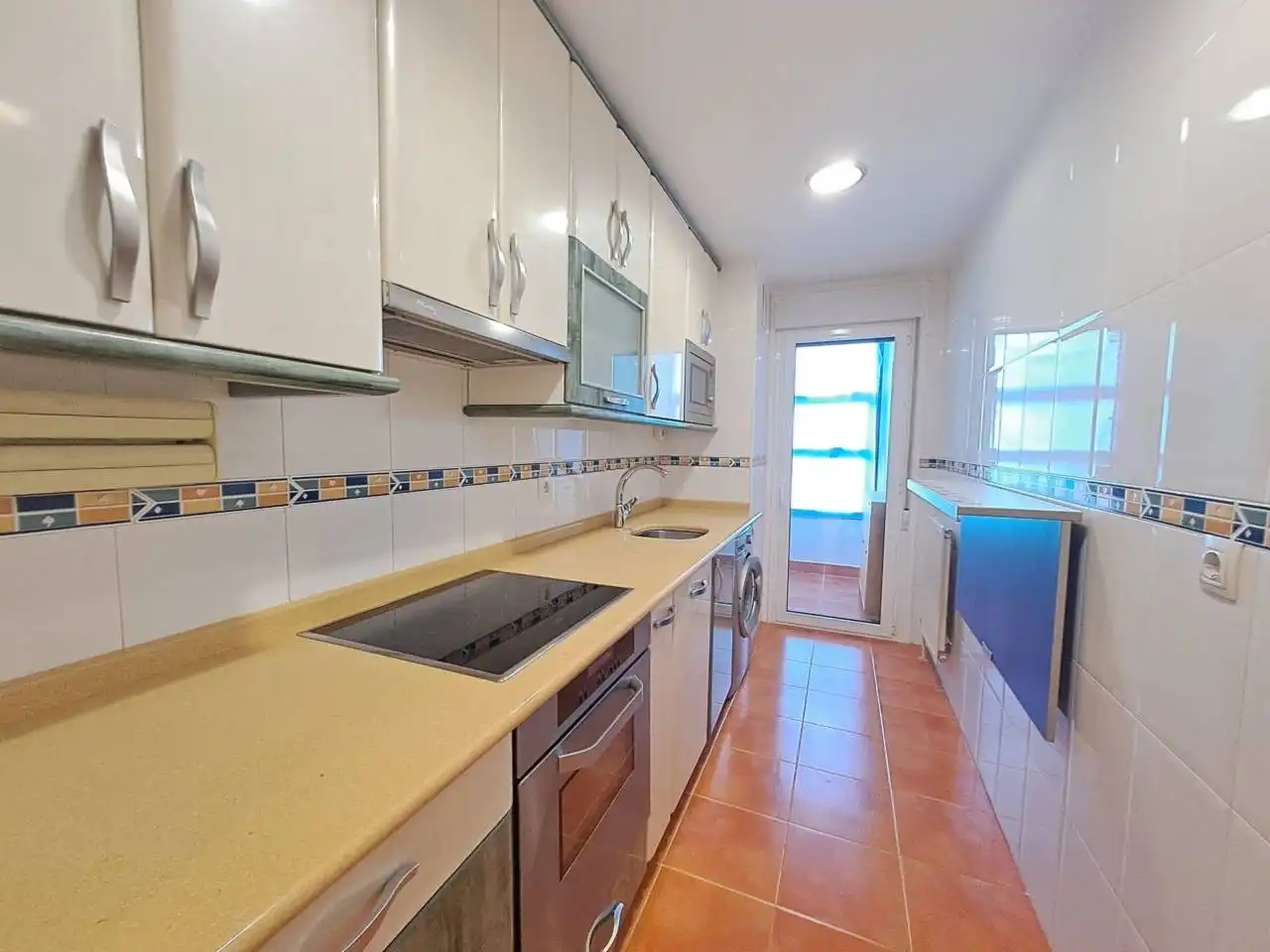 Küche von Wohnung zur Miete in Burgos mit Heizung, Parkett und Terrasse