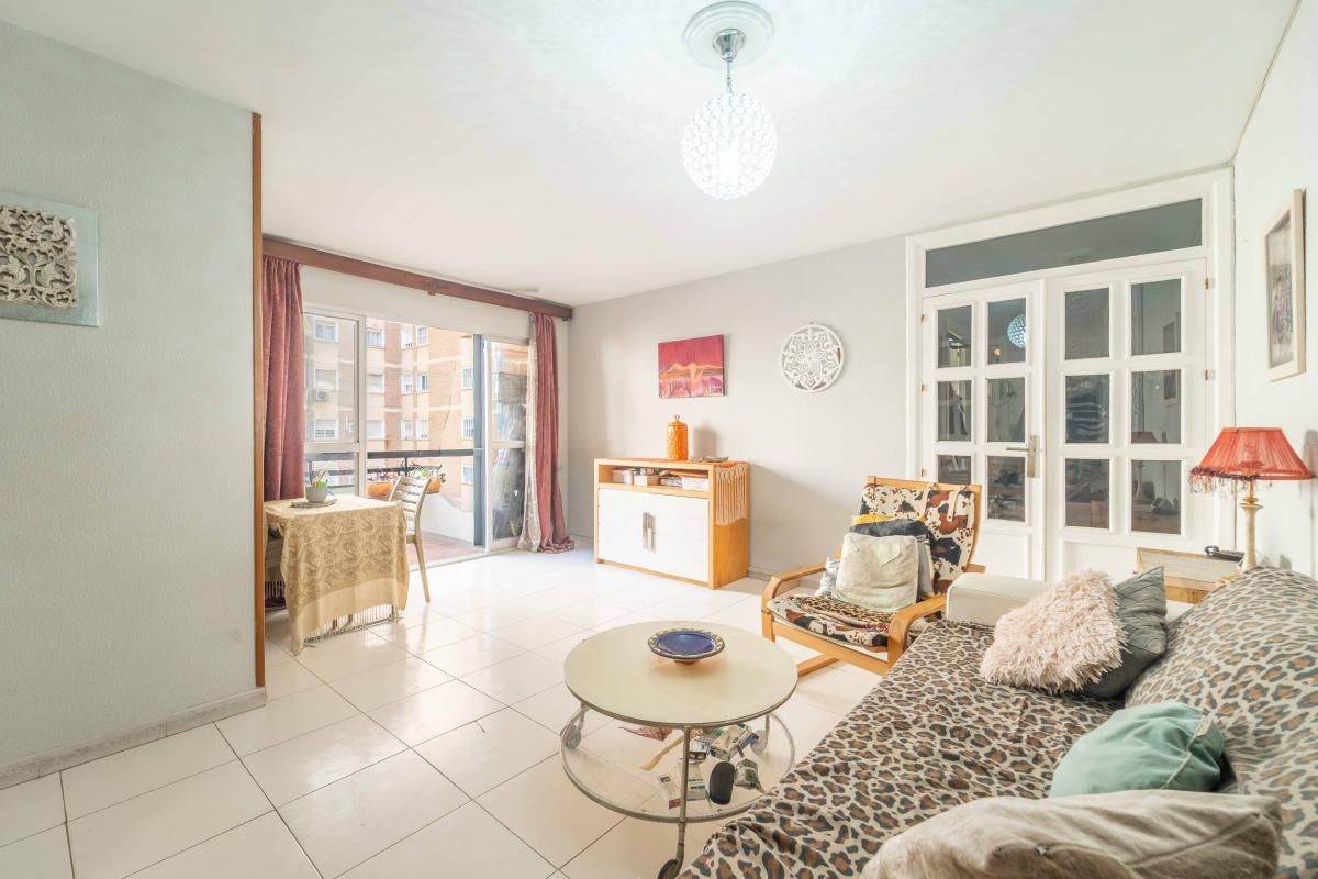 Bedroom of Flat for sale in Málaga Capital  with Air Conditioner, Terrace and Balcony