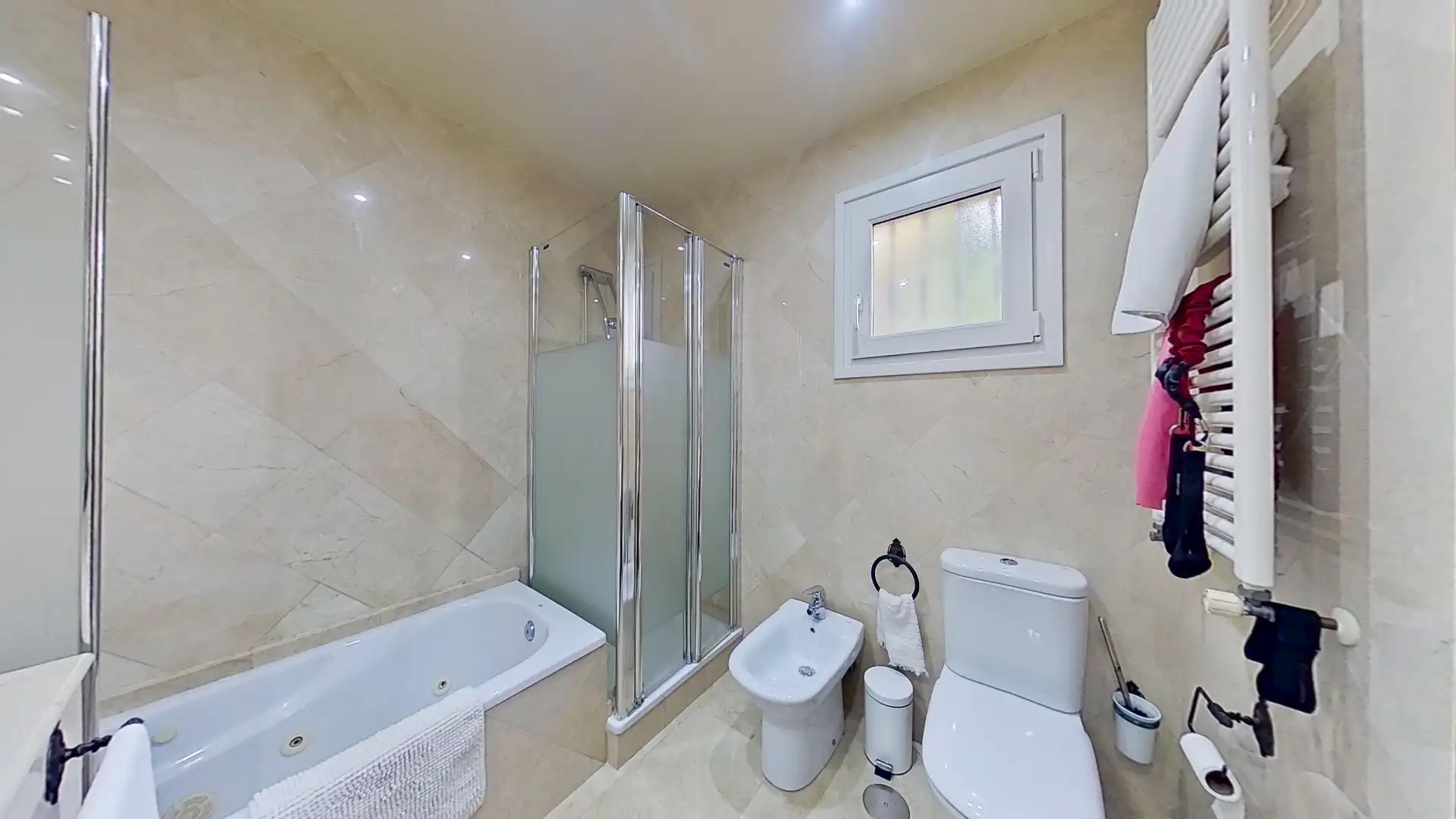 Baño de Casa o chalet en venta en Málaga con Jardín privado, Terraza y Piscina