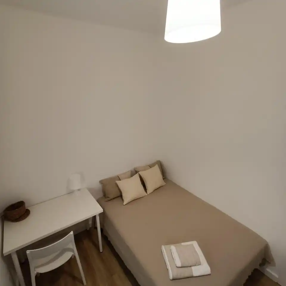 Habitación de Piso en venta en Barcelona con Parquet, Trastero y Amueblado