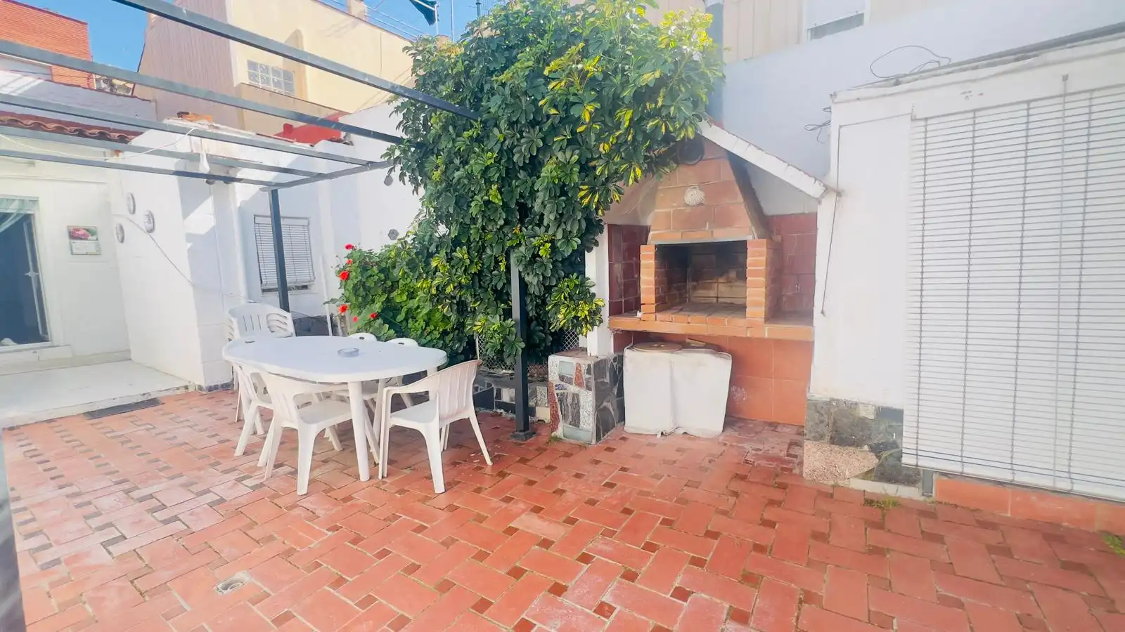 Terrassa de Casa adosada en venda en Badalona amb Aire condicionat i Terrassa
