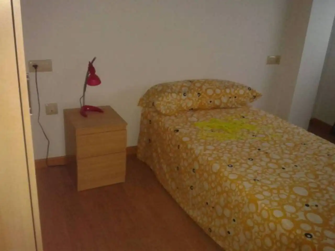 Dormitori de Apartament en venda en Albacete amb Calefacció, Traster i Balcó