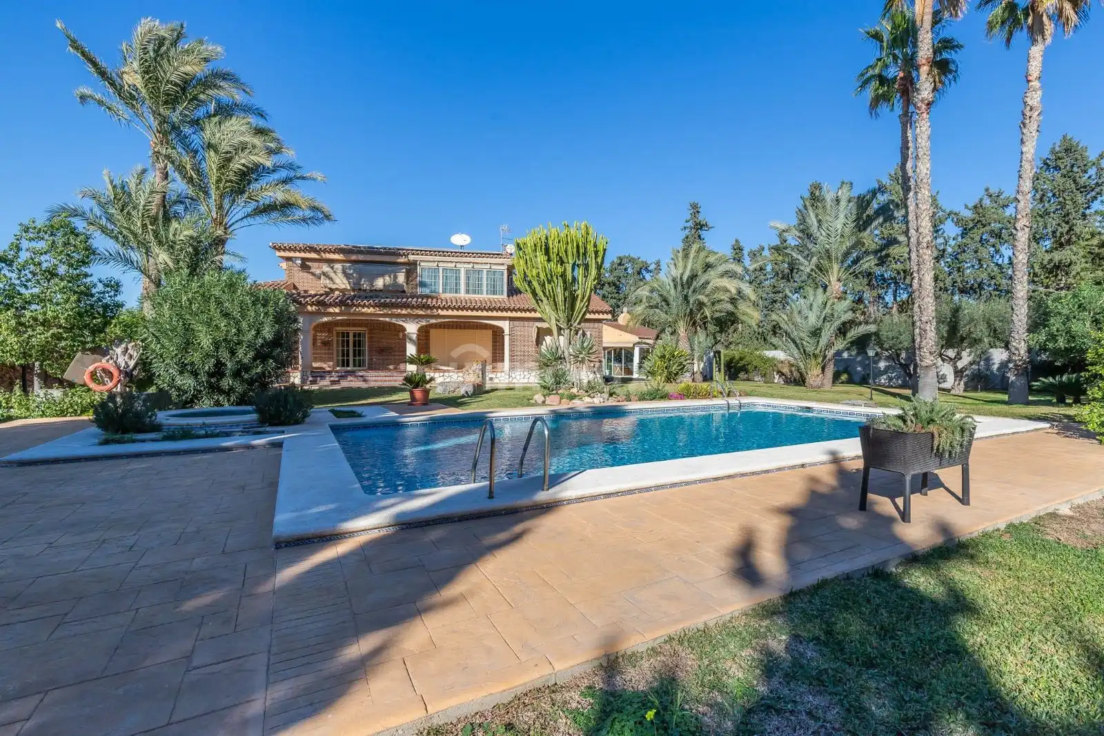 Casa o xalet en venda a Avenida Arquitecto Félix Candela, Alicante Golf