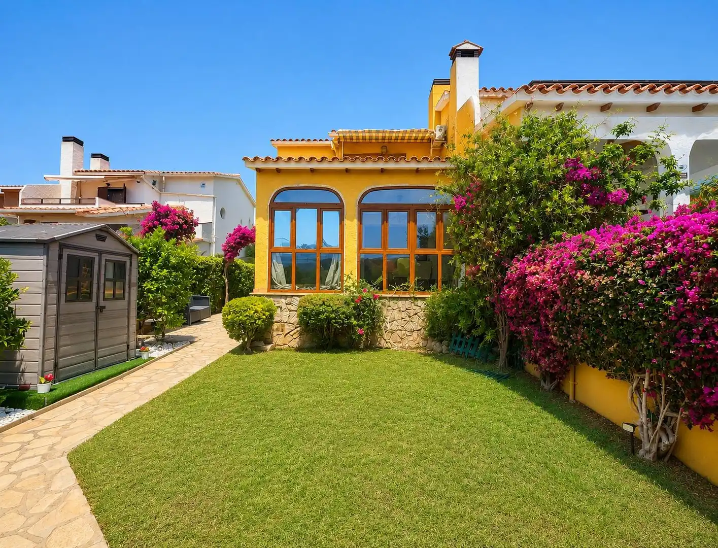 Vista exterior de Casa o chalet en venta en Sant Pere de Ribes con Aire acondicionado, Calefacción y Jardín privado
