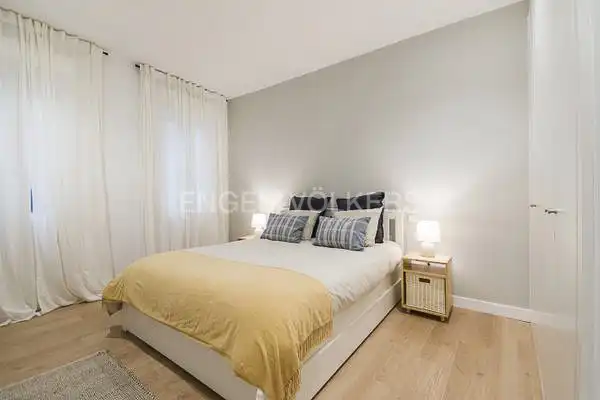 Bedroom of Flat for sale in Madrid  with Air Conditioner, Heating and Parquet flooring