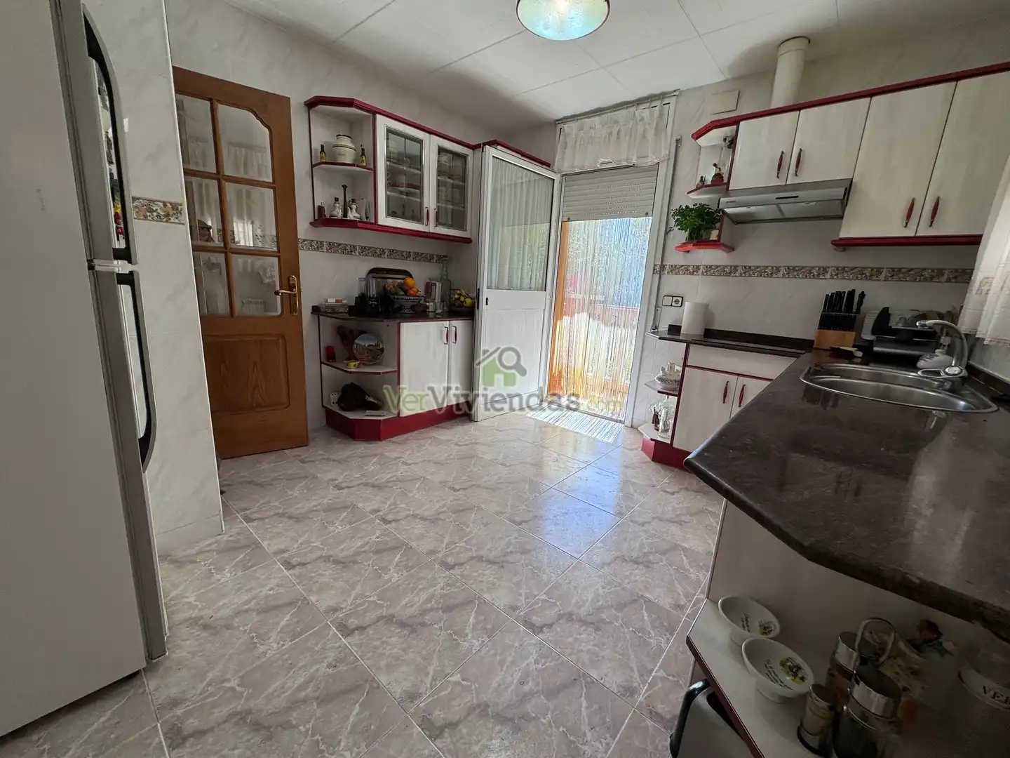Casa o xalet en venda a Carrer de Migjorn, 34, Vallirana