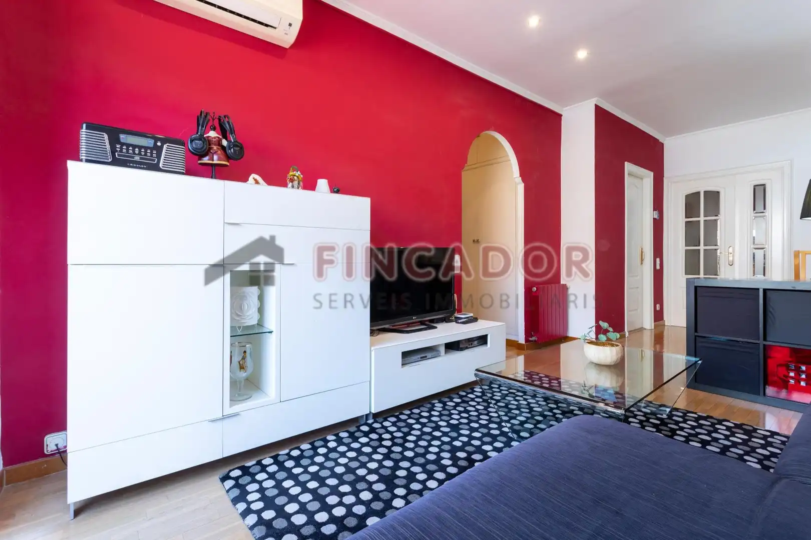 Appartamento con terrazza in vendita a Carrer de València, imagen 4