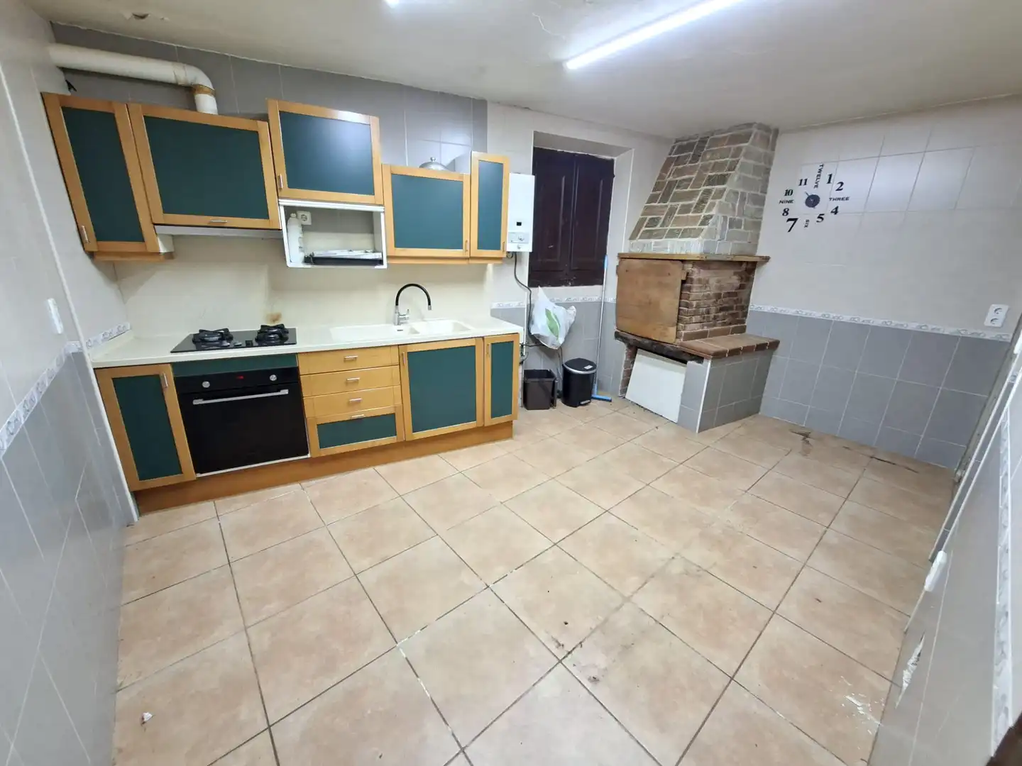 Cuina de Casa o xalet en venda en Breda amb Jardí privat