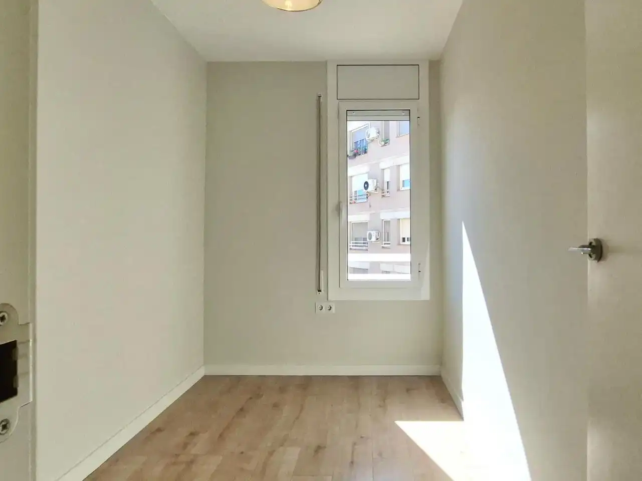 Habitación de Piso en venta en Terrassa con Parquet y Alarma