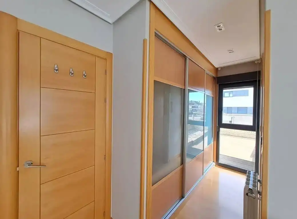 Detached homes for sale in Burgos  with Heating, Private garden and Storage room