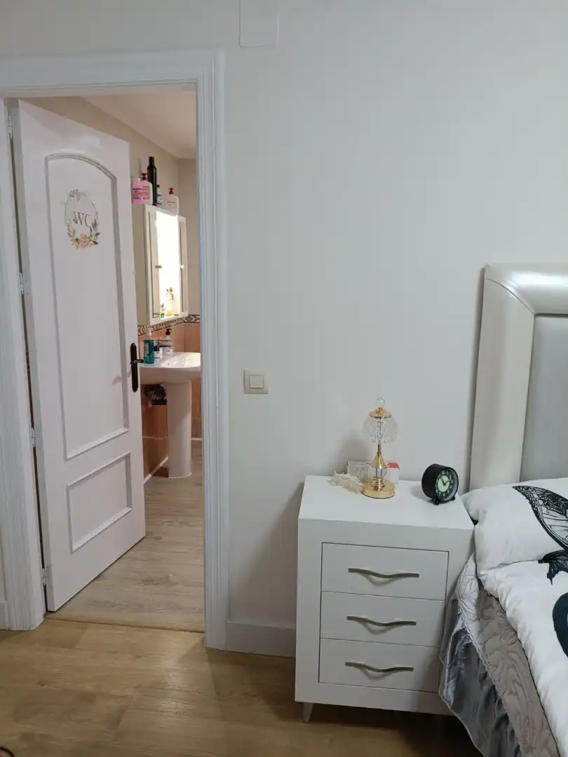 Habitación de Piso en venta en Elche de la Sierra con Aire acondicionado, Terraza y Amueblado