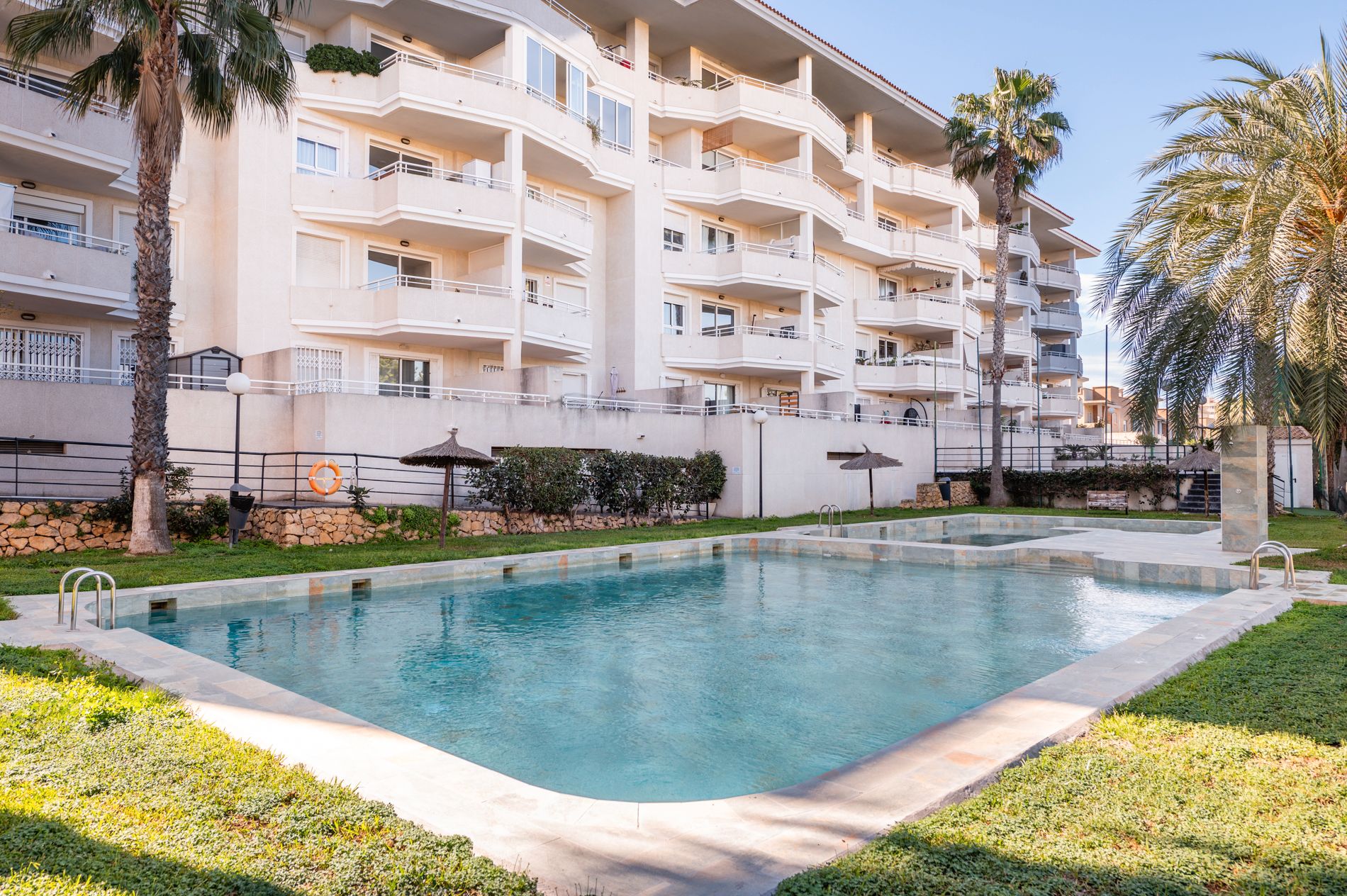 Swimming pool of Flat for sale in Alicante / Alacant  with Air Conditioner and Terrace