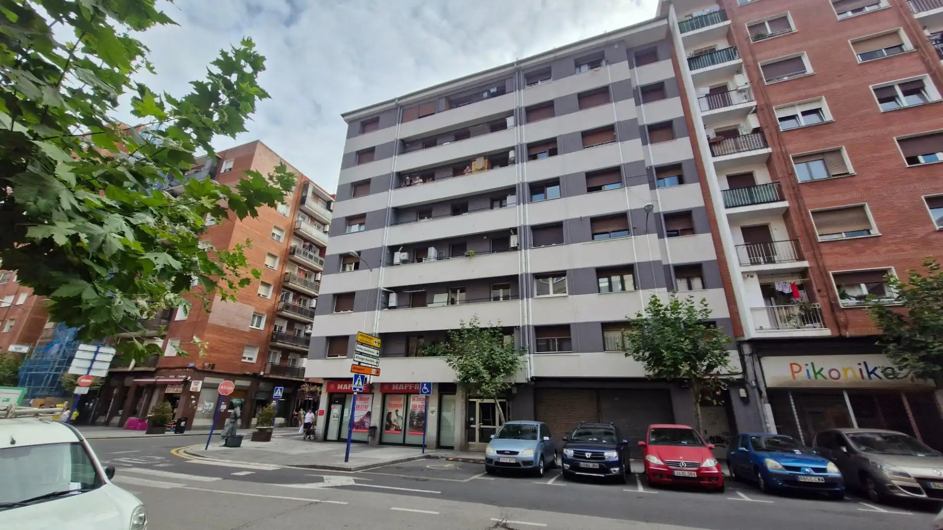 Exterior view of Flat for sale in Erandio