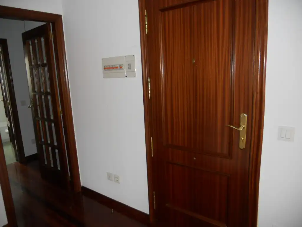 Piso de alquiler en Santiago de Compostela  con Calefacción, Trastero y Horno