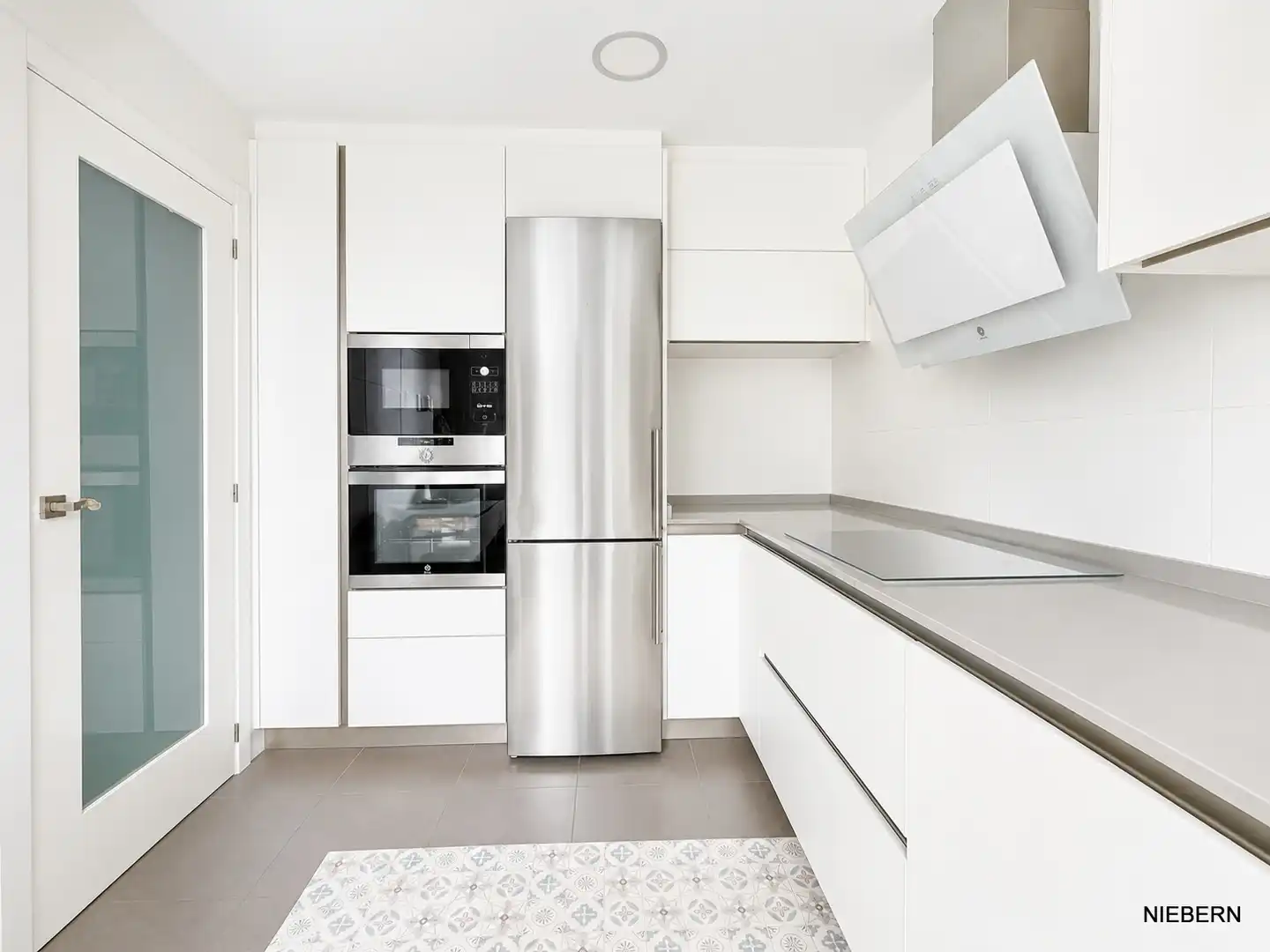 Kitchen of Detached homes for sale in Cartagena  with Air Conditioner, Oven and Balcony