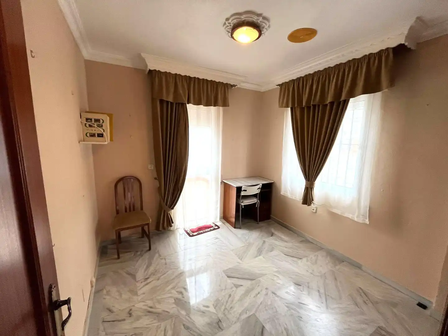 Habitación de Casa adosada en venta en Moguer con Aire acondicionado, Terraza y Trastero
