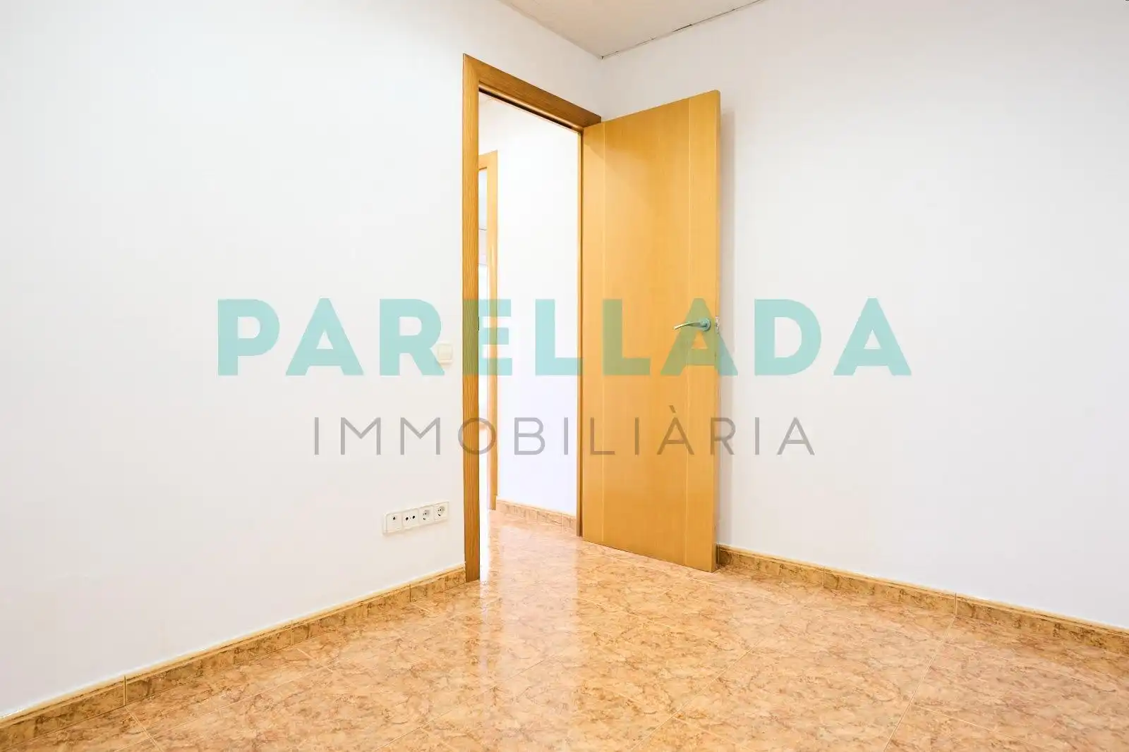Flat for sale in Badalona
