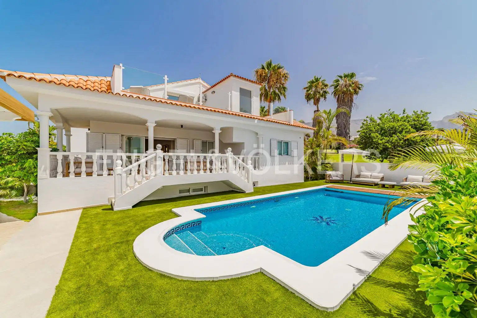 Casa con piscina en venta en Costa Adeje, imagen 2