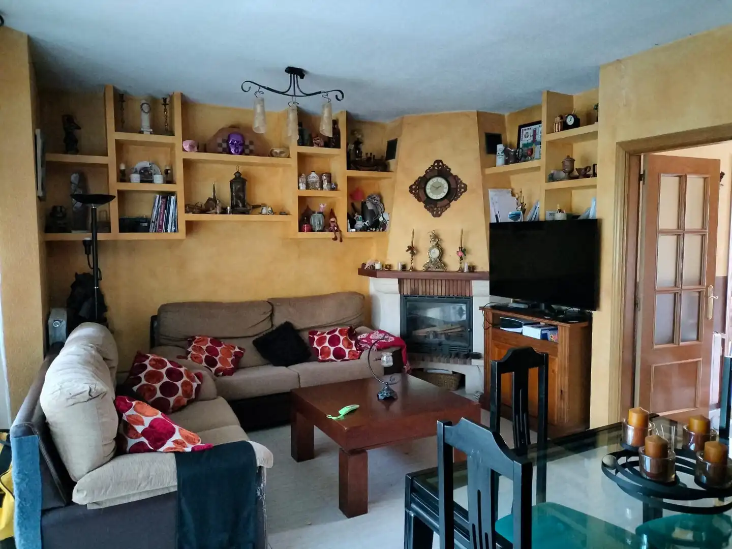 Sala d'estar de Casa o xalet en venda en Valdemoro amb Aire condicionat, Calefacció i Jardí privat