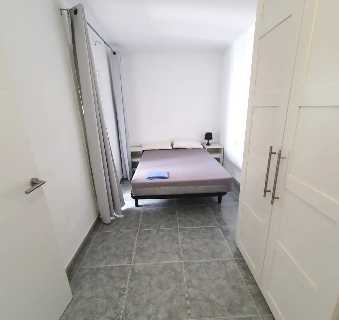 Schlafzimmer von Wohnungen zum Verkauf in Palafrugell mit Möbliert und Ofen