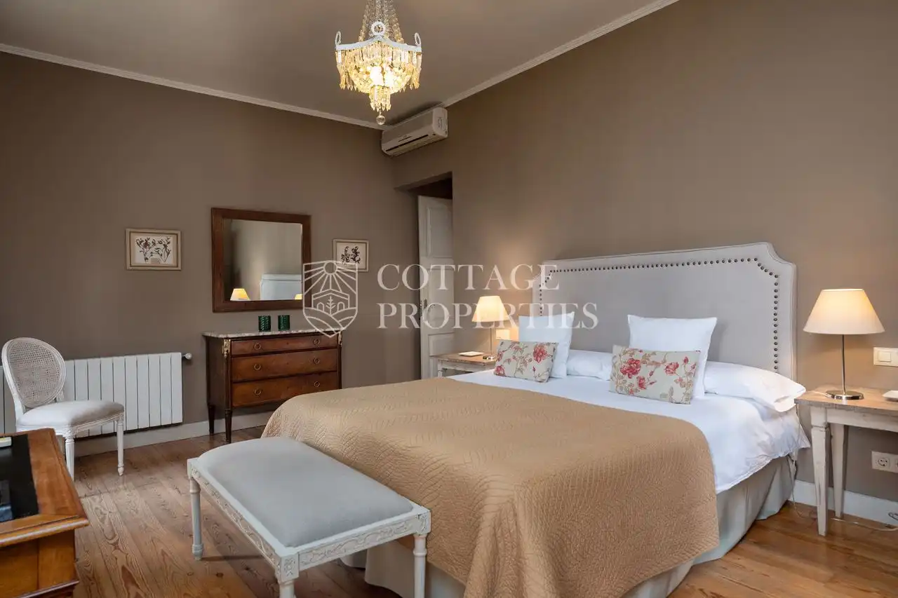 Habitación de Finca rústica en venta en Torroella de Fluvià con Aire acondicionado, Jardín privado y Terraza