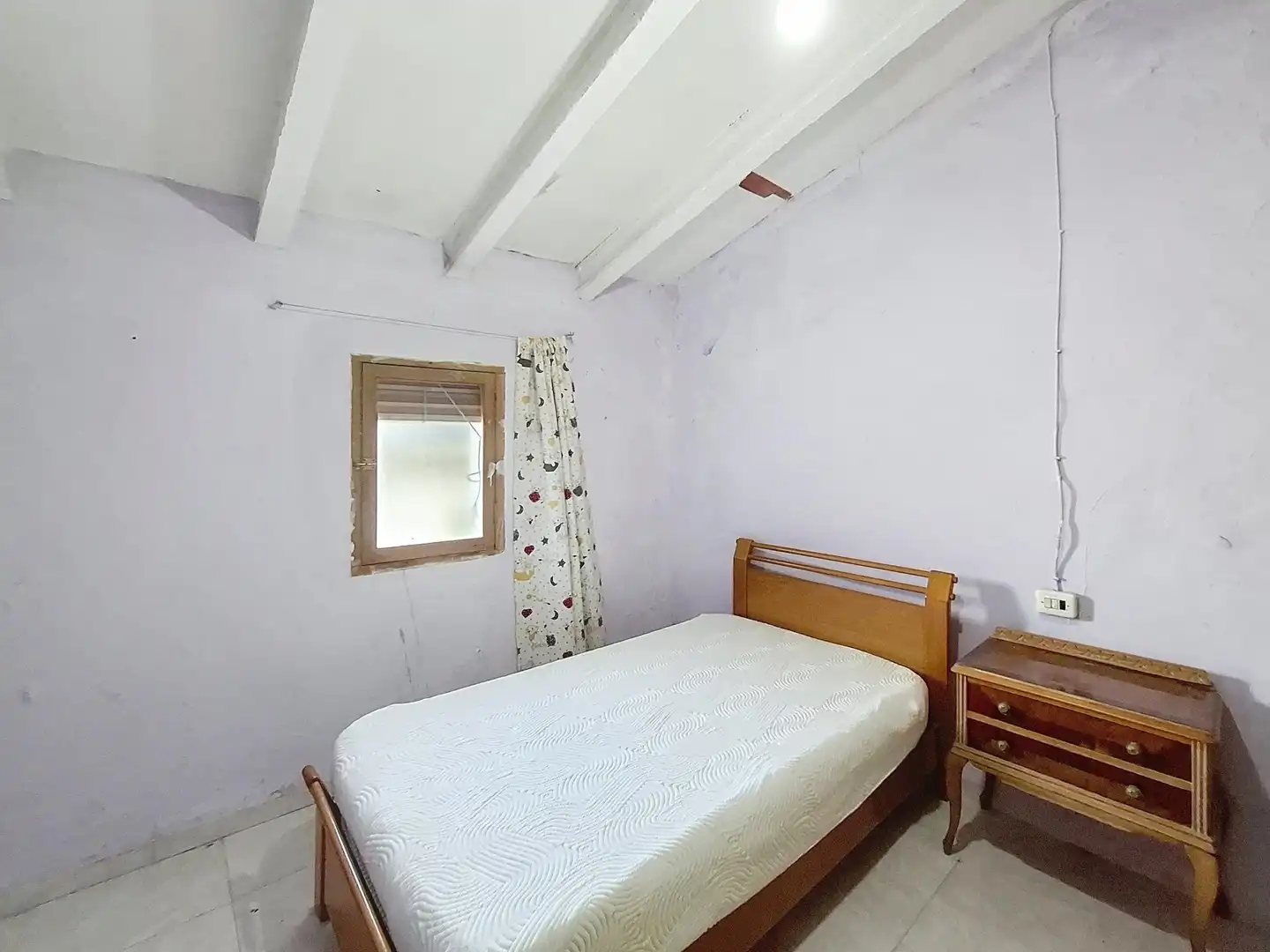 Habitación de Casa adosada en venta en Castelló de Rugat