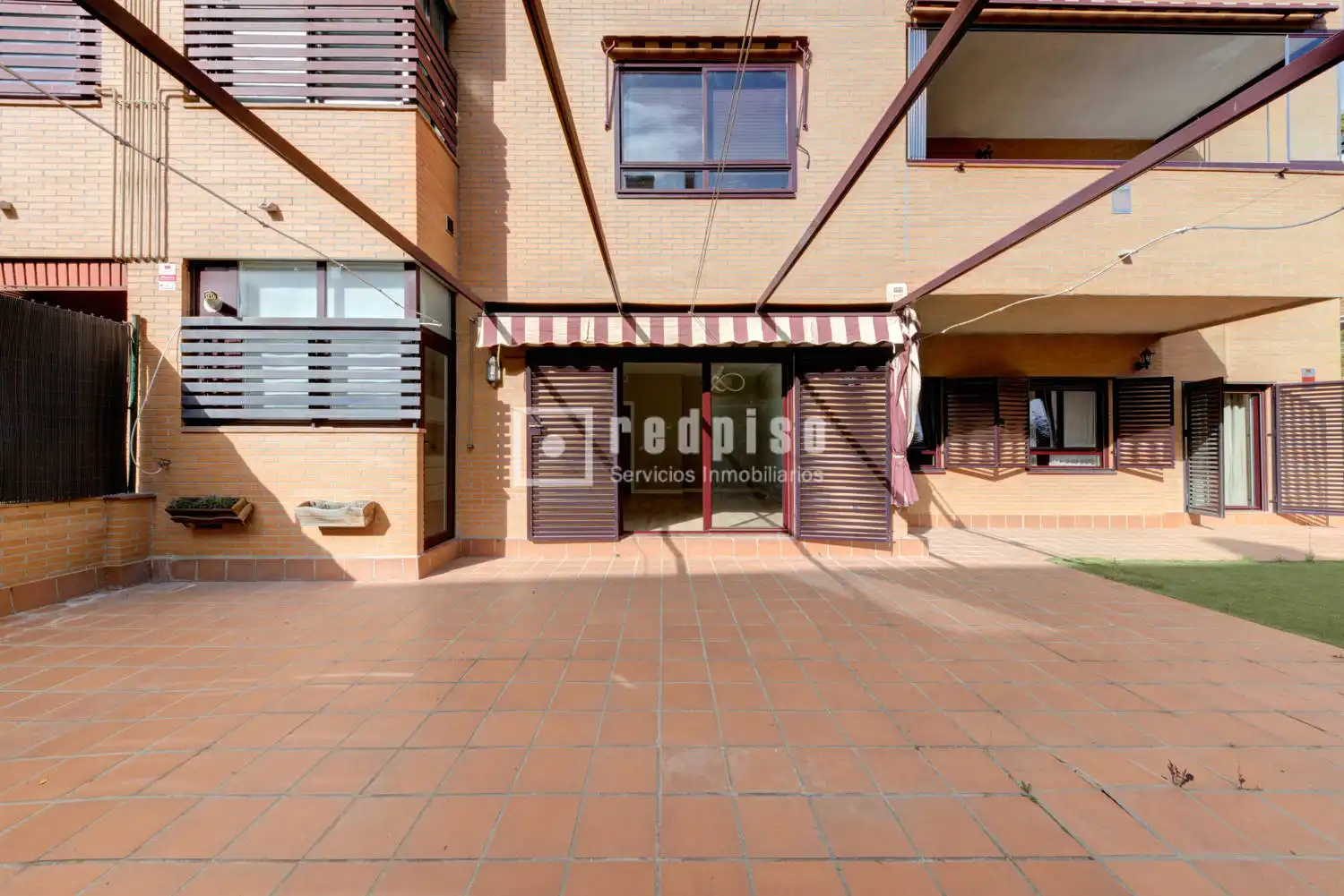 Vista exterior de Piso en venta en Boadilla del Monte con Aire acondicionado, Calefacción y Terraza