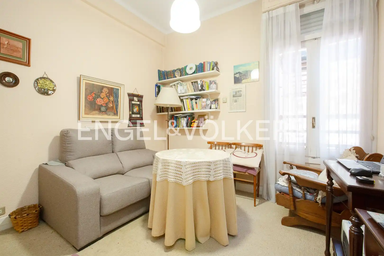 Sala d'estar de Pis en venda en Bilbao  amb Calefacció, Parquet i Terrassa