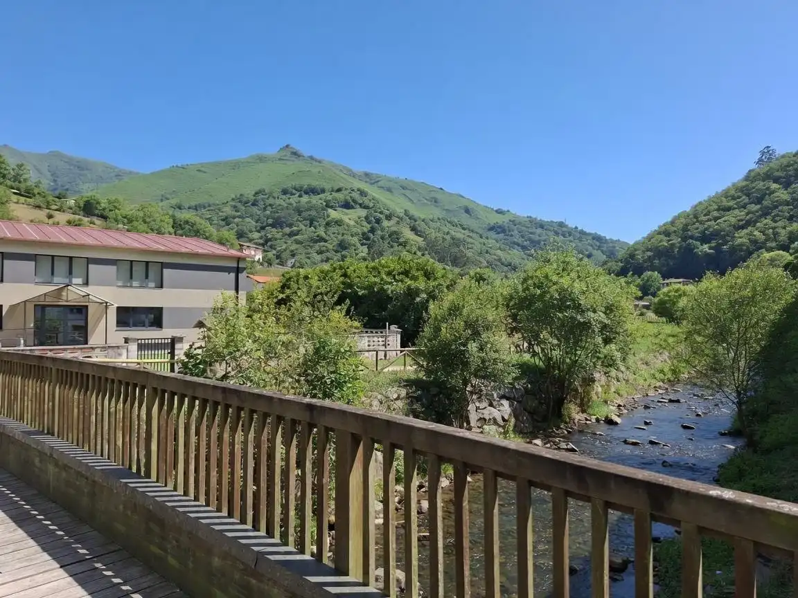 Vista exterior de Piso en venta en Morcín