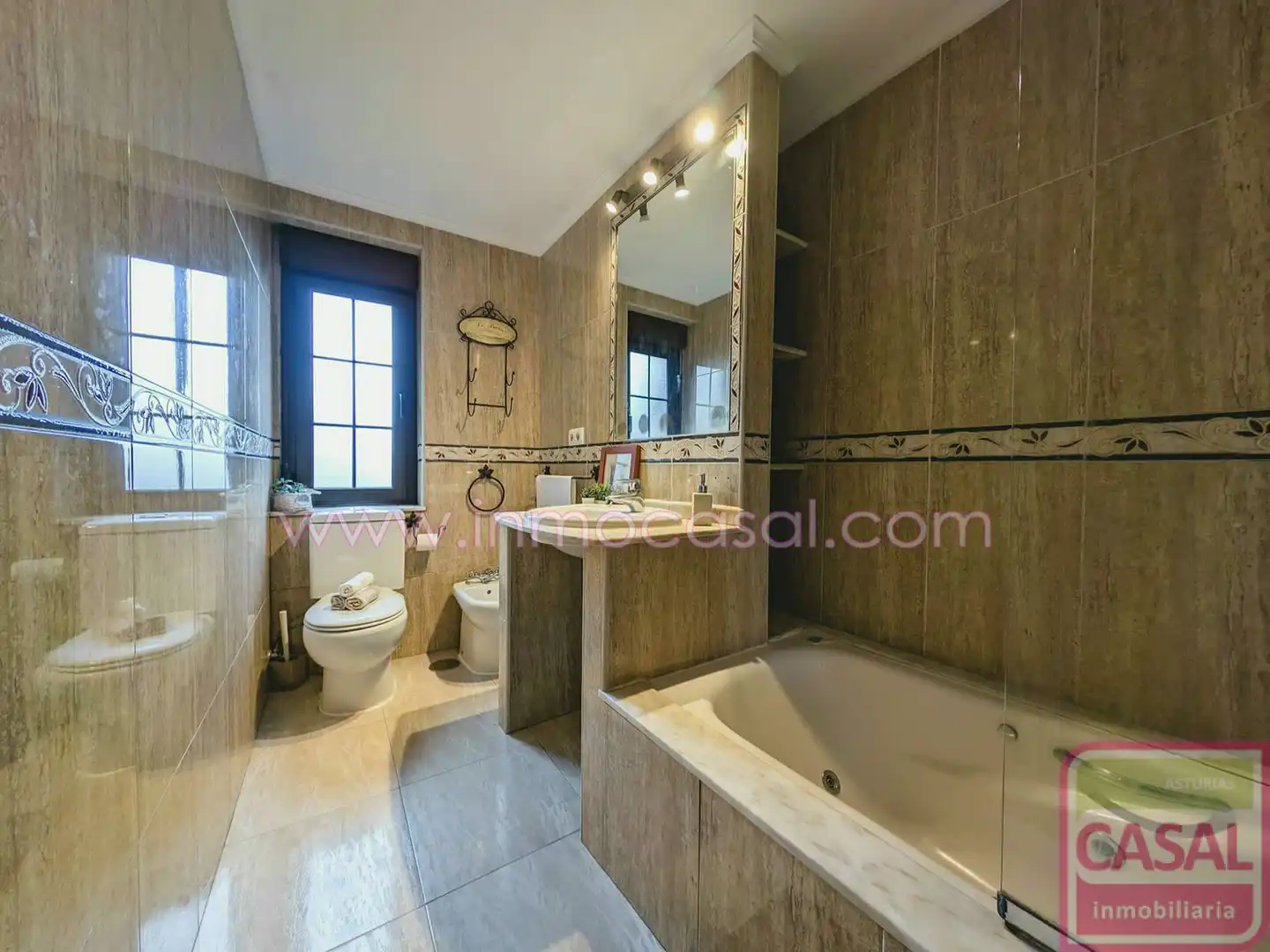 Baño de Casa o chalet en venta en Colunga con Calefacción, Terraza y Trastero