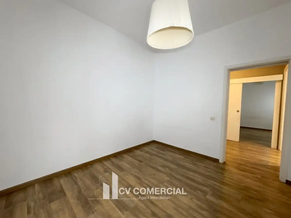 Piso con terraza en venta en Carrer del Comte d'Urgell, imagen 10