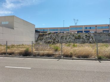 Terreny industrial en venda a Calle Peña Oroel 47