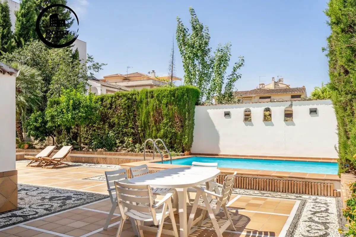Terrassa de Casa o xalet en venda en La Zubia amb Aire condicionat, Calefacció i Piscina