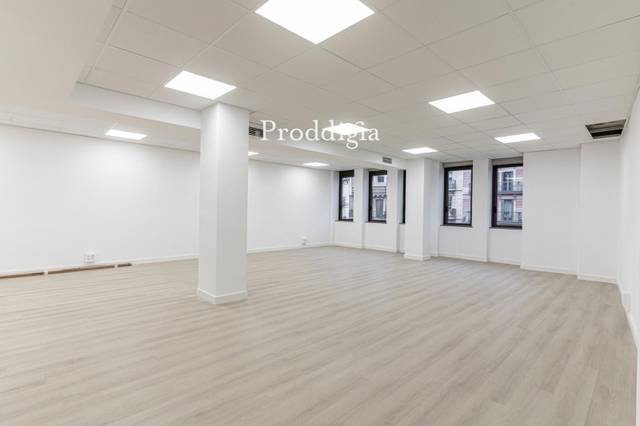 Oficina en Alquiler en Aragón en Sants