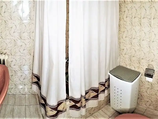 Bany de Dúplex en venda en Alcázar de San Juan amb Calefacció, Terrassa i Traster