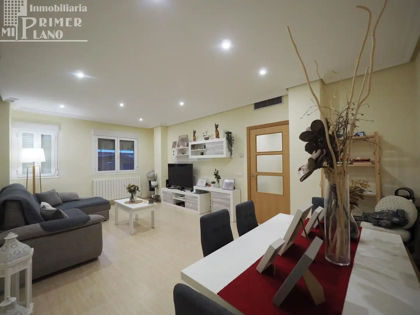 Sala de estar de Piso de alquiler con opción a compra en Socuéllamos con Aire acondicionado, Calefacción y Amueblado