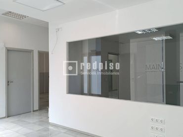 Local comercial en alquiler en de Antonio Chacón