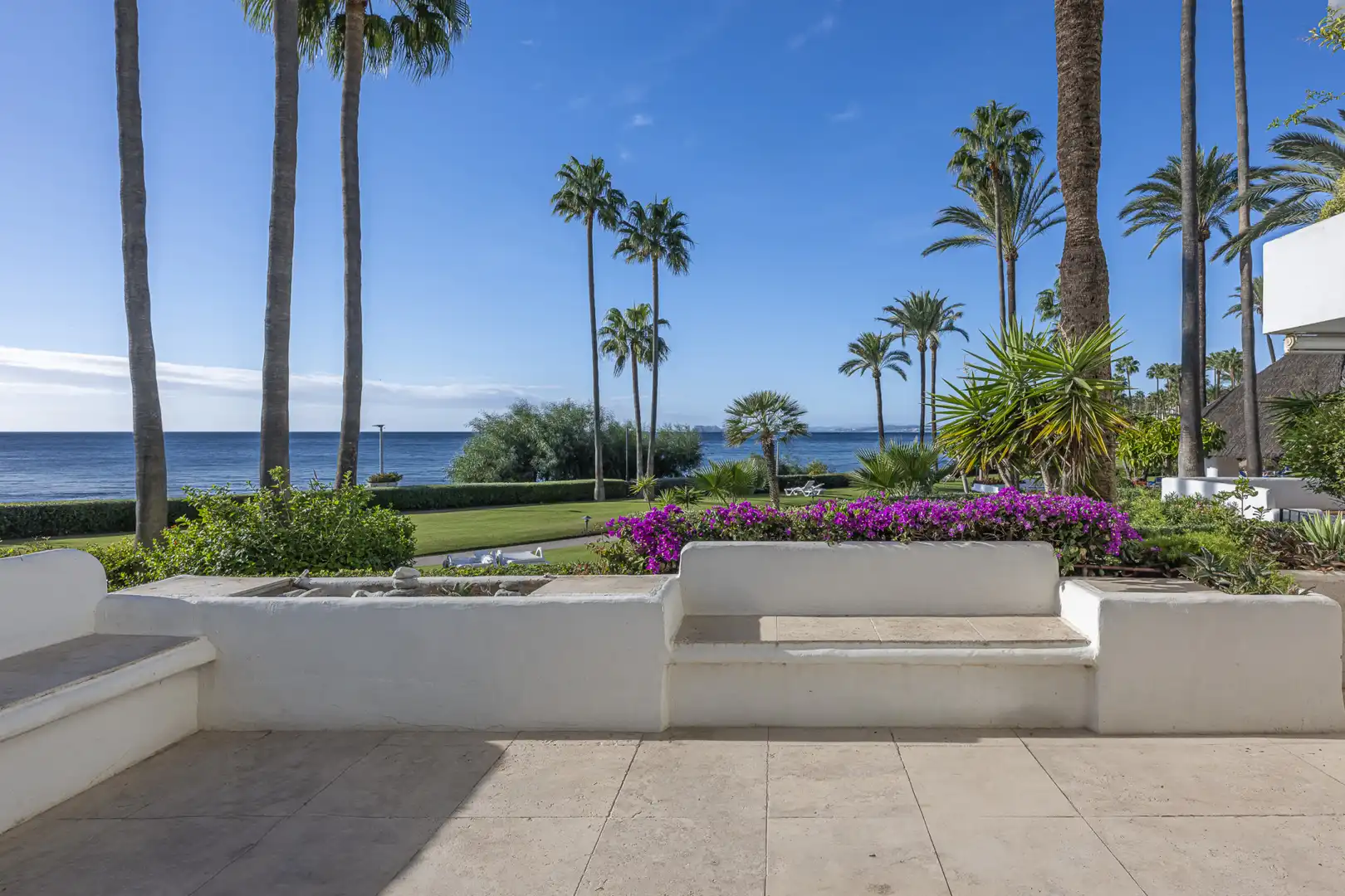 Terrace of Ground floor for sale in Estepona  with Terrace, Swimming Pool and Community pool