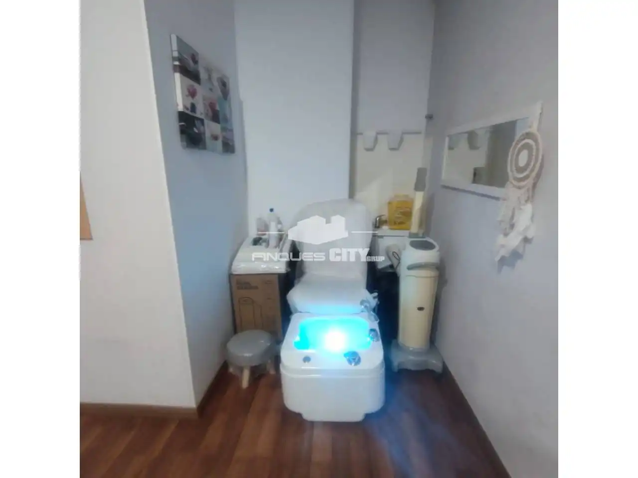Baño de Local de alquiler en Calella con Aire acondicionado